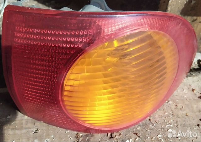 Задний фонарь toyota corolla