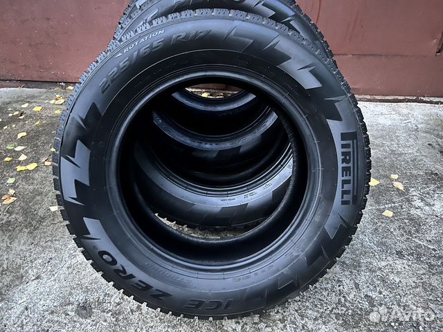 Pirelli Ice Zero 225/65 R17 106T