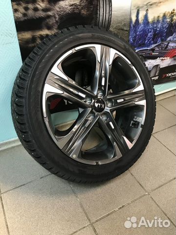 Оригинальный комплект R 18 на KIA K5 / Soul