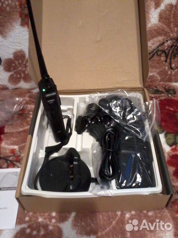 Комплекты из двух новых UHF радиостанций BF-V9