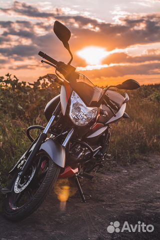 Bajaj pulsar NS 125 на прямотоке