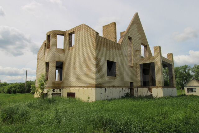 Дом 389 м² на участке 7 сот.