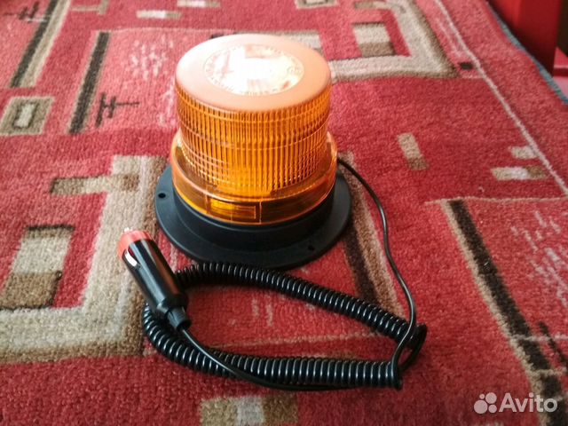 Проблесковый светодиодный маячок желтого цвета