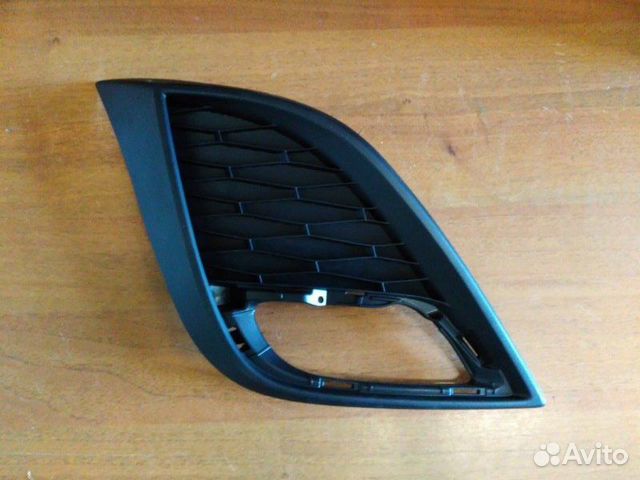 Накладка противотуманной фары правая Mazda Mazda3