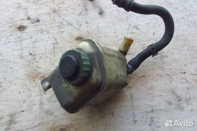 Бачок гидроусилителя на Porsche Cayenne 2003-2010