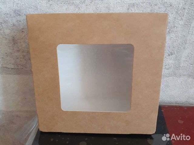 Коробка крафт с окном