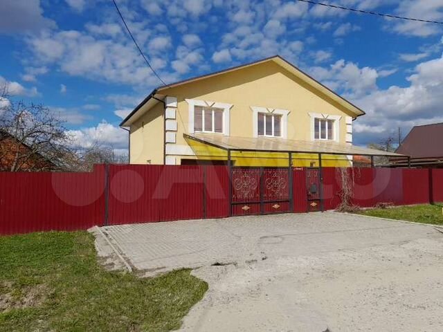 Коттедж 231 м² на участке 5 сот.