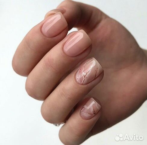 Маникюр и педикюр