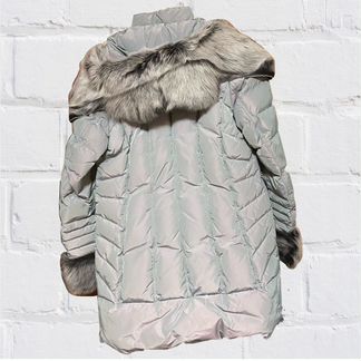 Пуховик женский