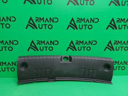 Накладка замка багажника Kia Rio 4 2017