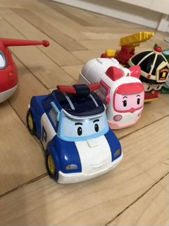 Игрушки из серии Робокар Полли