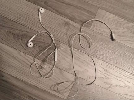 Наушники earpods