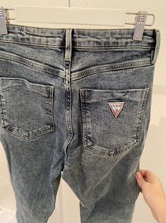 Джинсы Guess