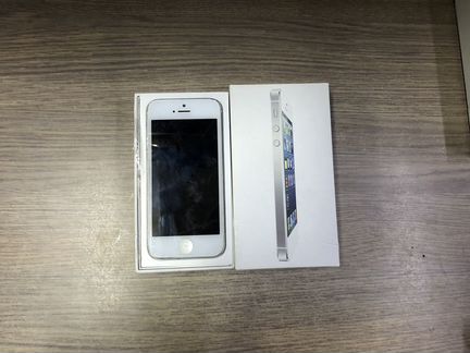 iPhone 5 32gb silver в отлч состоянии