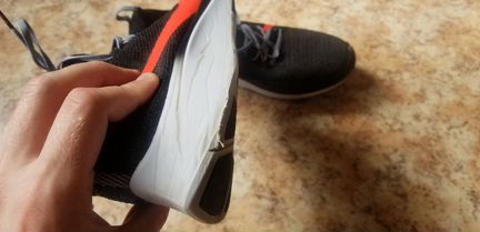 Nike Zoom Fly Flyknit Adidas Ultraboost Uncaged