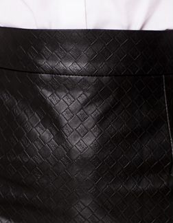 Элегантная кожаная юбка, Великобритания