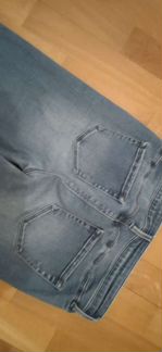 Джинсы uniqlo