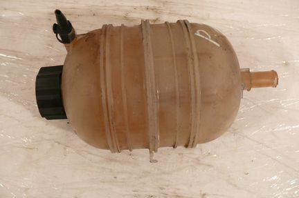 Расширительный бачок Пежо 206