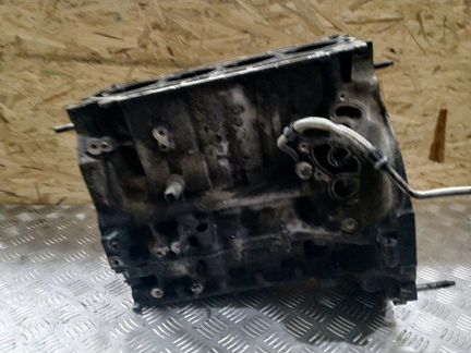 Блок цилиндров Citroen C3 A51 DV6dted 2010