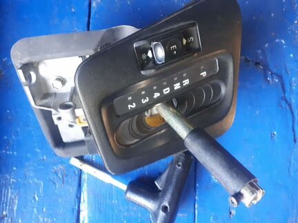 Бмв 3 Е36 селетор АКПП в салоне