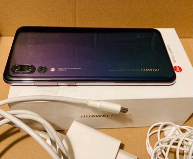 Телефон Huawei P20 pro