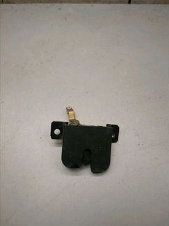 7l5827505 Замок крышки багажника Porsche Cayenne 9