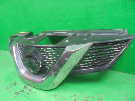 Решетка радиатора Nissan X-Trail T32 15 г