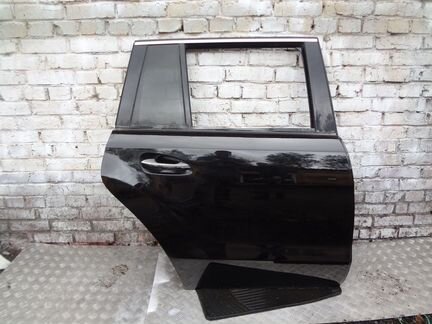 Дверь задняя правая x166 GLC