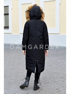 Парка новая зимняя женская с мехом енота