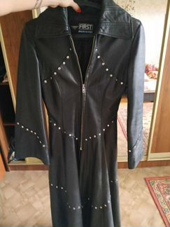 Кожаный женский плащ First S 42р