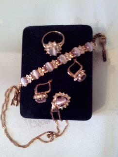 Винтажная бижутерия