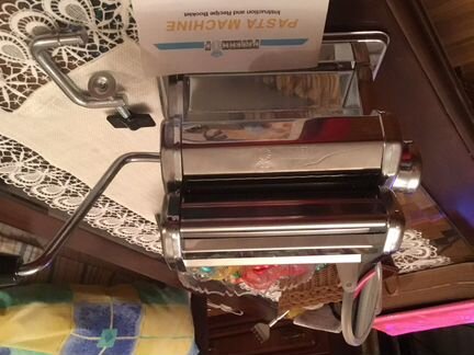 Машинка для лапши, пасты и макорон