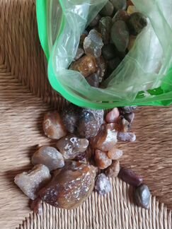 Камни в аквариум или террариум