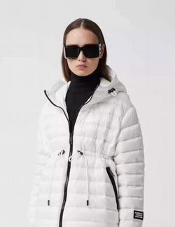 Пуховик Burberry