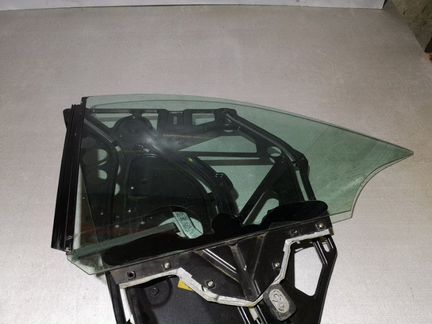 Стекло заднее левое Mercedes Clk-Class W208