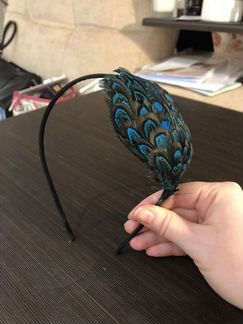 Ободок с перьями