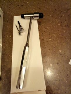 Молоточек неврологический