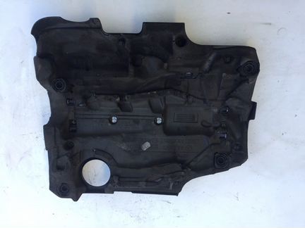 Крышка двигателя декоративная Volkswagen Passat B6