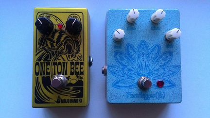 Фуззы Mojo Hand FX One Ton, Fuzzhugger Algal Bloom