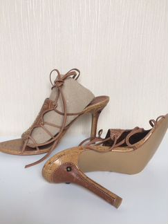 Босоножки новые, светло-коричневый цвет, 39-39,5 р