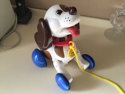 Итерактивный щенок Tomy