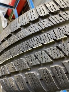 Одна Шина 225/40R19 Kumho I Zen KW-27