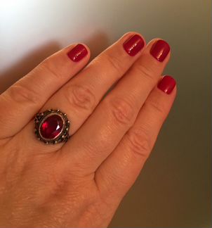 Серебряное кольцо с рубином