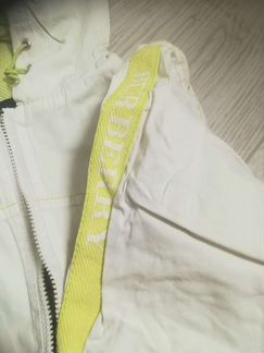 Ветровка Burberry на 2 года