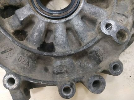 Корпус МКПП Volkswagen Caddy