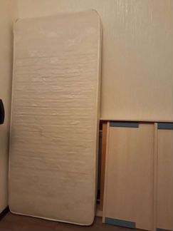 Кровать с матрасом из модульной мебели Капс