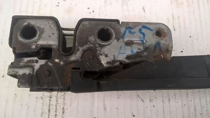 Замок капота б/у оригинал VW Джетта-5 2006-2010 г