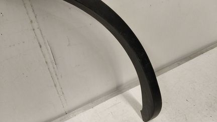 Накладка арки крыла задняя правая VW Touareg