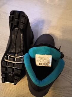 Лыжные ботинки р.37.5