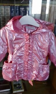 Продам курточку(ветровка)